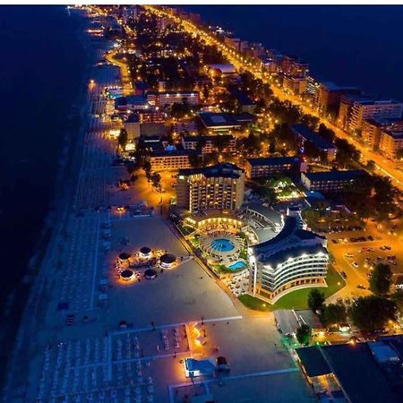 Lake Apartments Solid Mamaia Eksteriør billede