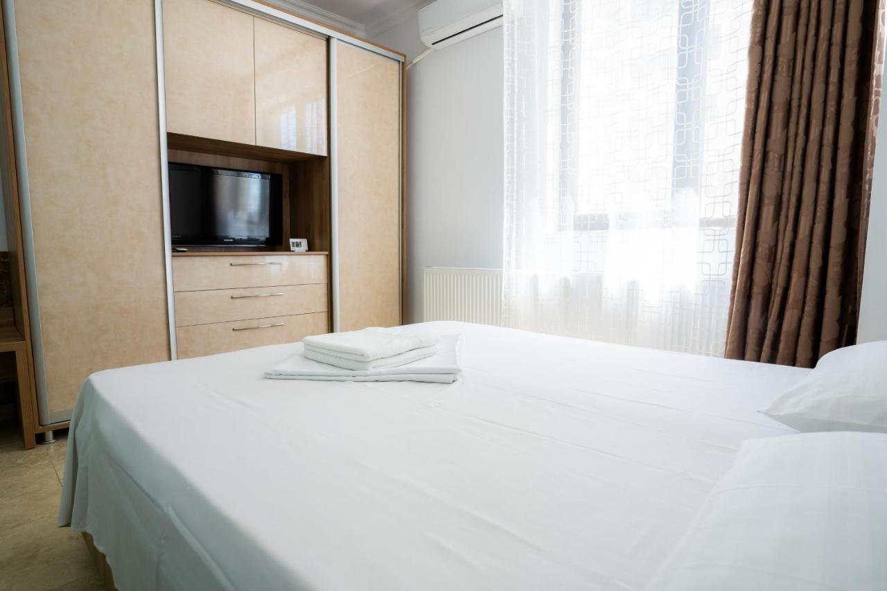 Lake Apartments Solid Mamaia Eksteriør billede
