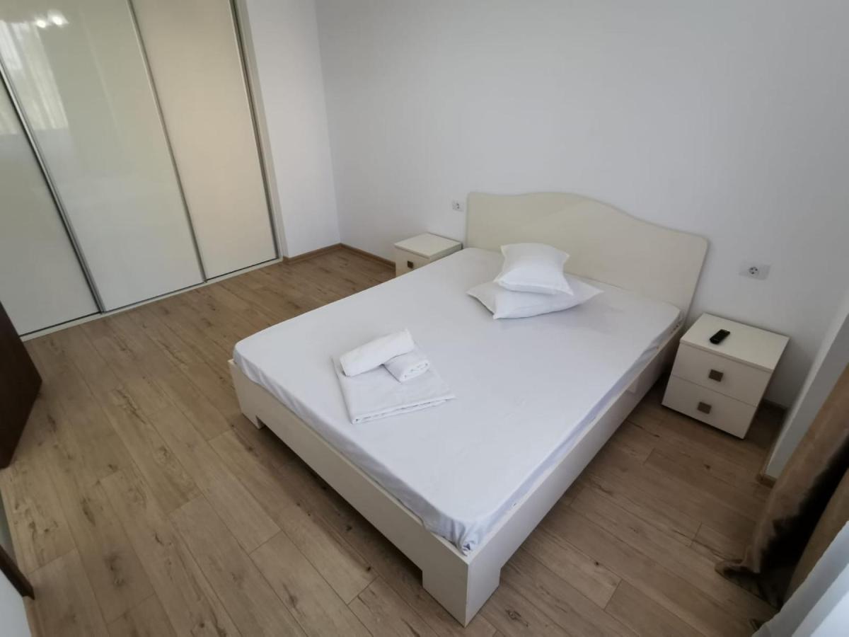 Lake Apartments Solid Mamaia Eksteriør billede