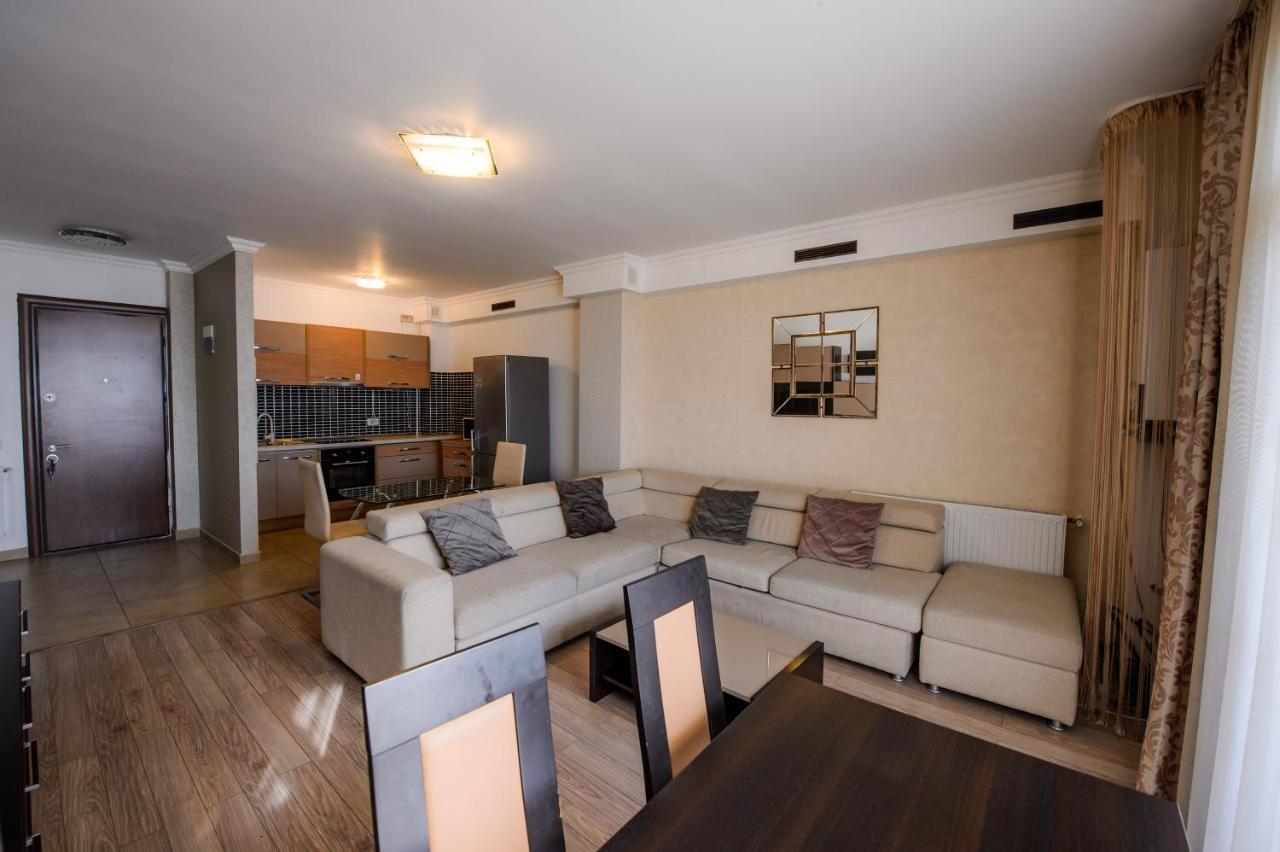 Lake Apartments Solid Mamaia Eksteriør billede