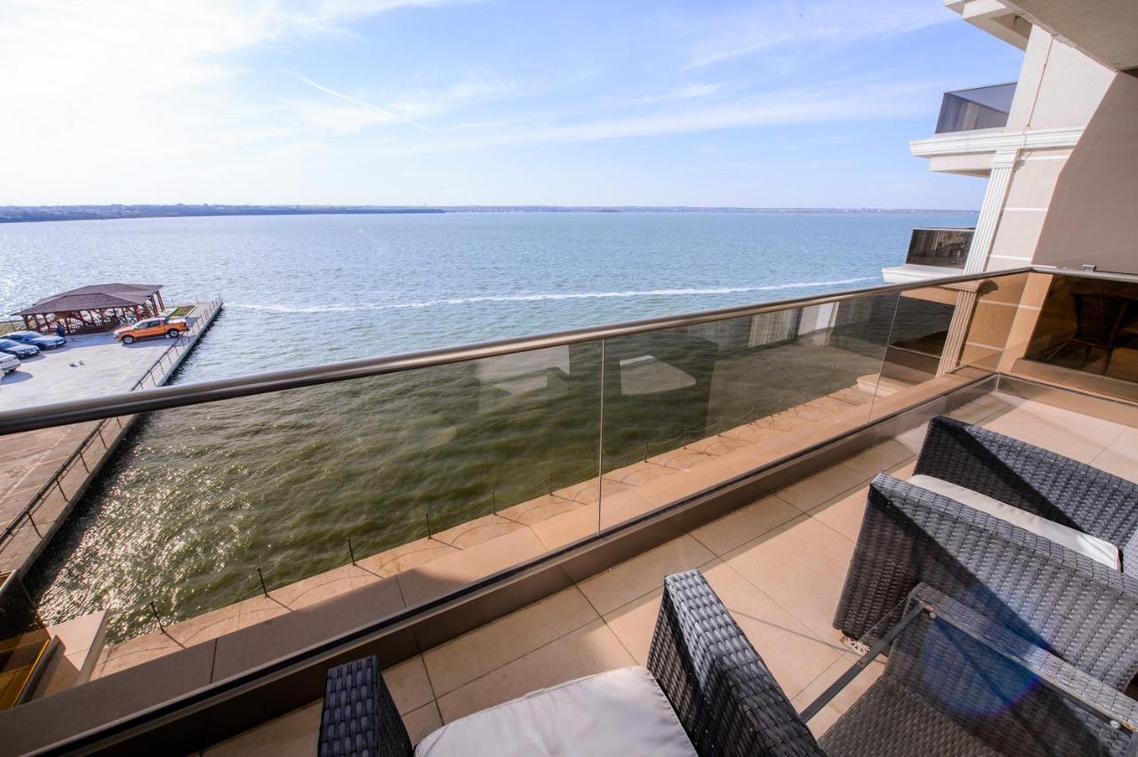 Lake Apartments Solid Mamaia Eksteriør billede