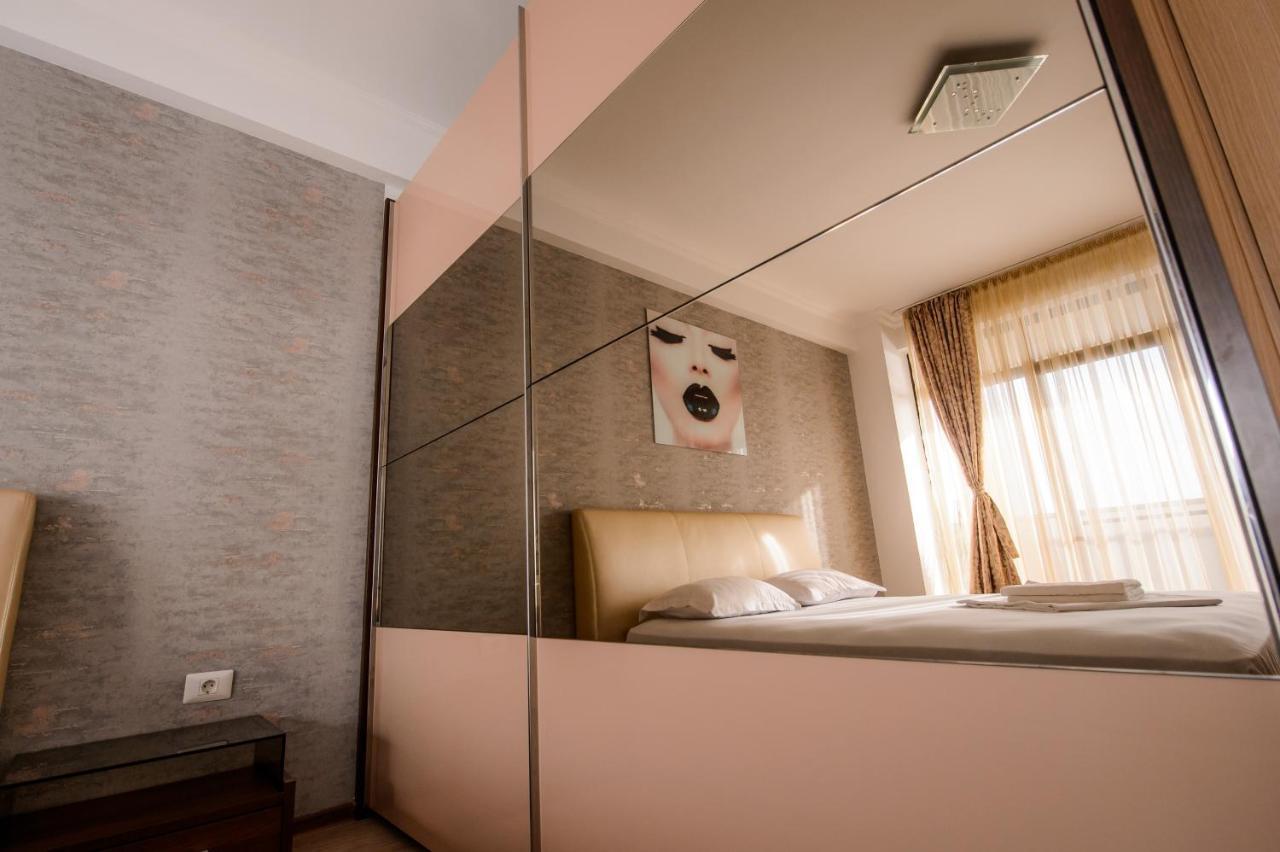 Lake Apartments Solid Mamaia Eksteriør billede