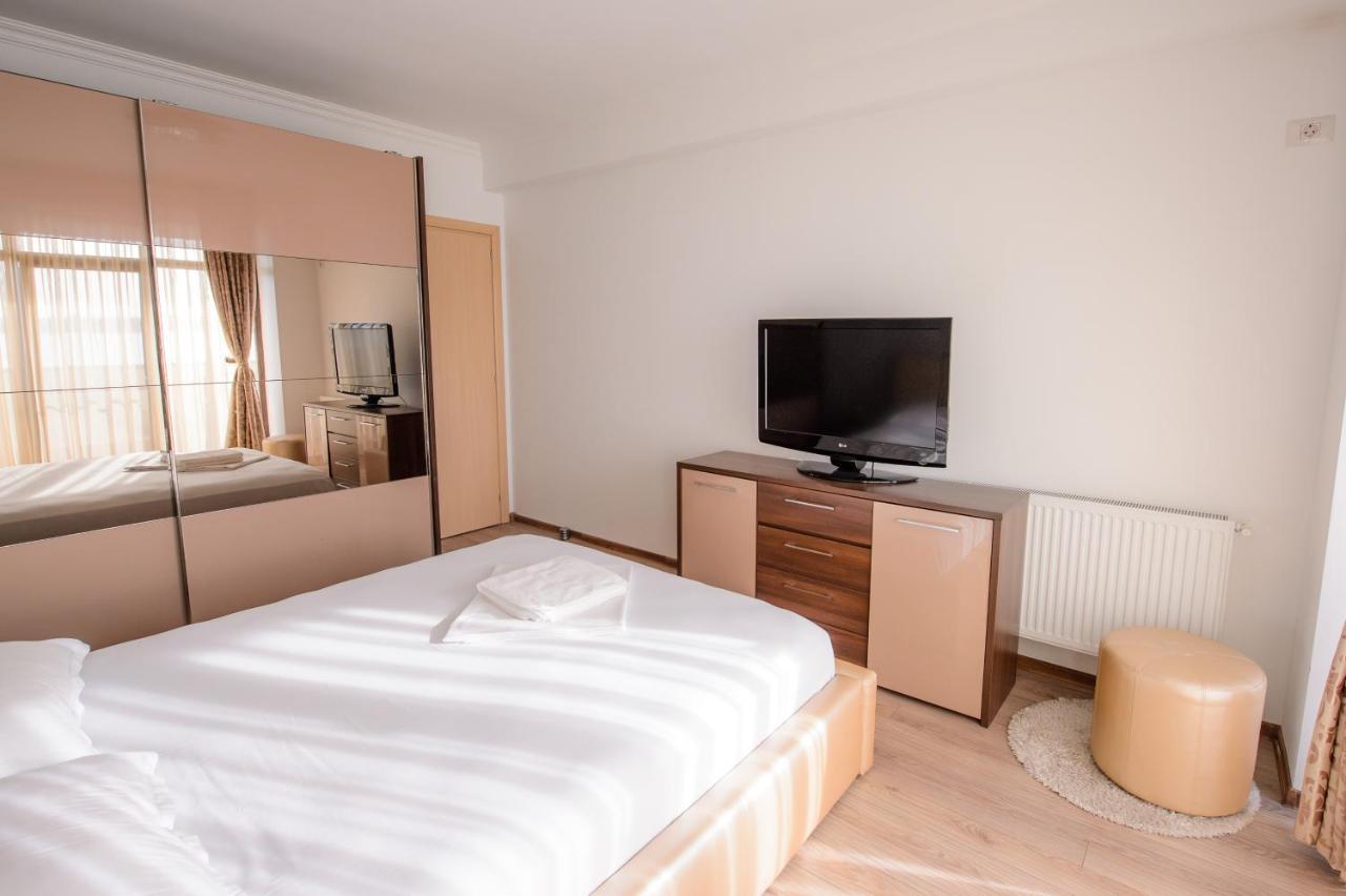 Lake Apartments Solid Mamaia Eksteriør billede