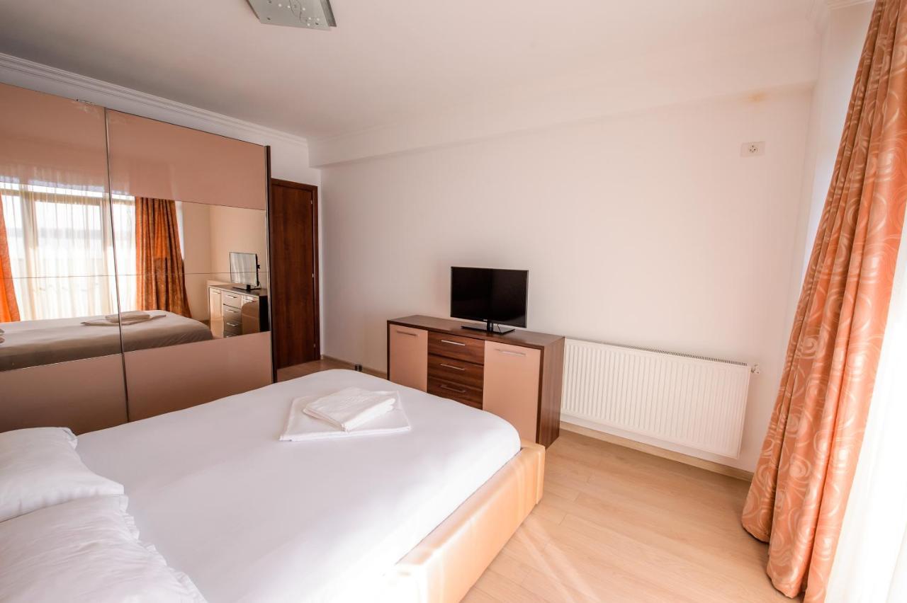 Lake Apartments Solid Mamaia Eksteriør billede