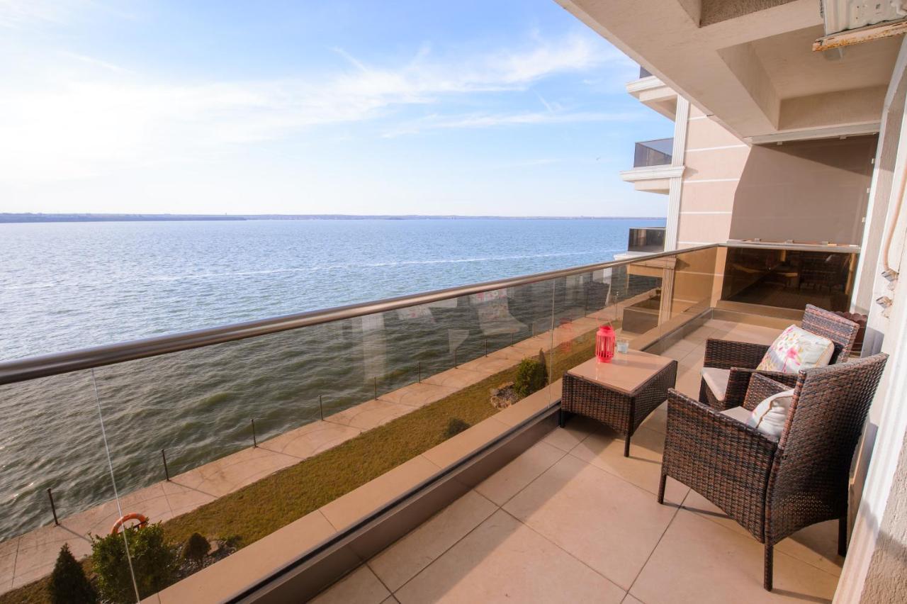 Lake Apartments Solid Mamaia Eksteriør billede