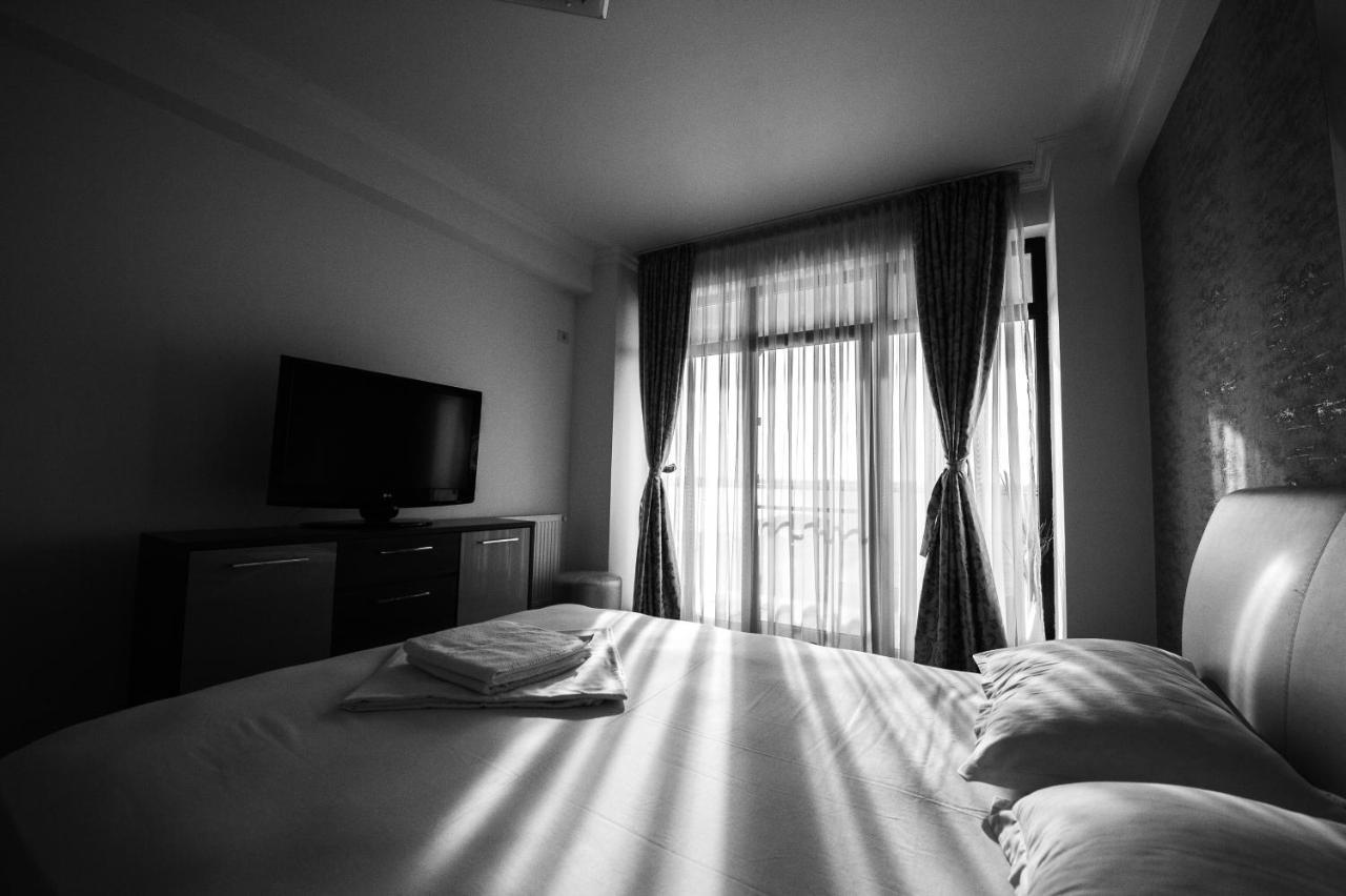 Lake Apartments Solid Mamaia Eksteriør billede