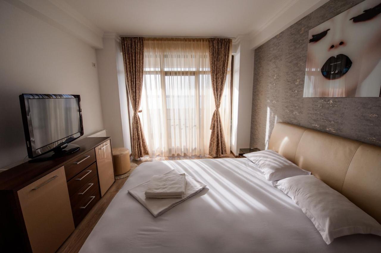 Lake Apartments Solid Mamaia Eksteriør billede