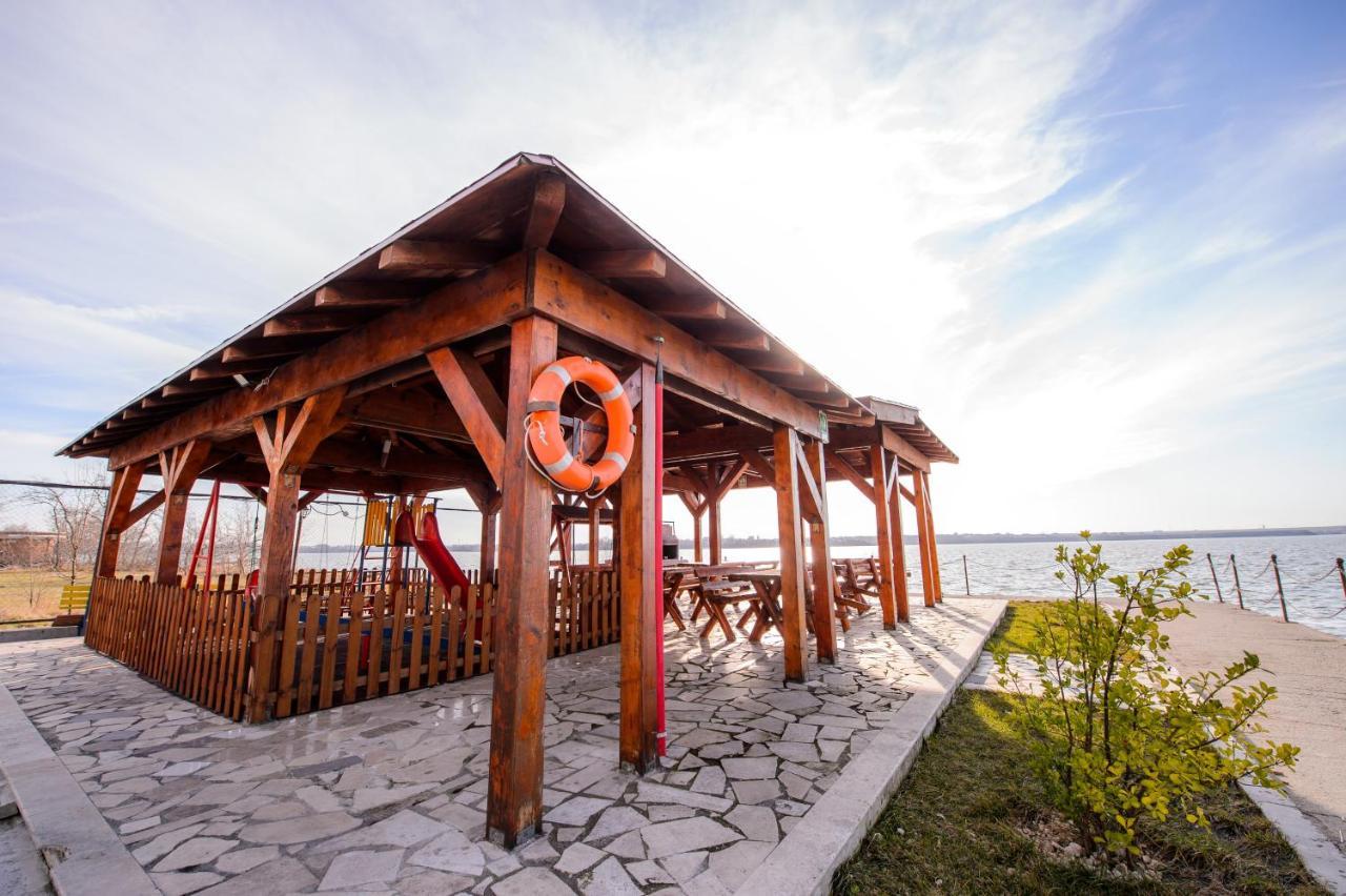 Lake Apartments Solid Mamaia Eksteriør billede